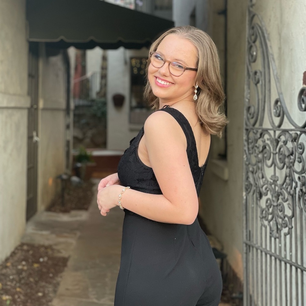 Meet your Posher, Carly